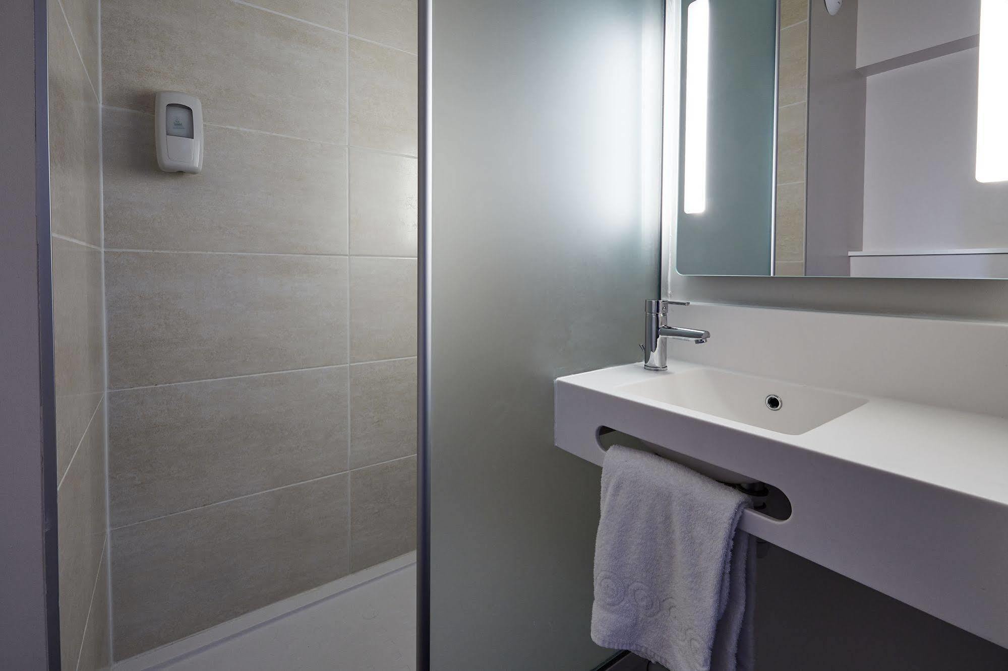 B&B Hotel Cherbourg Luaran gambar