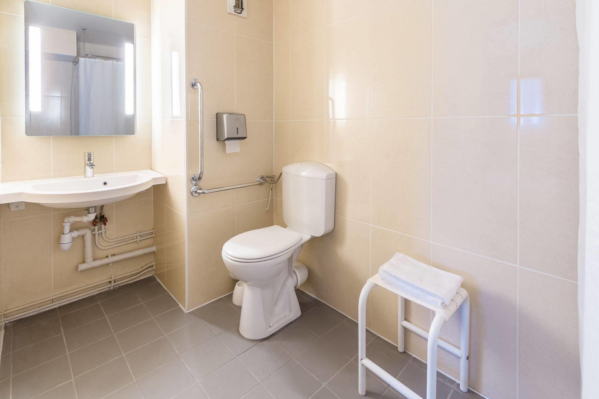 B&B Hotel Cherbourg Luaran gambar